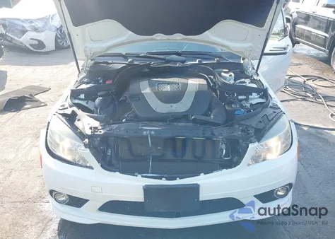 2010 Mercedes-Benz C 300 Luxury 4Matic/Sport 4Matic z USA, uszkodzony, nr VIN WDDGF8BBXAF433131